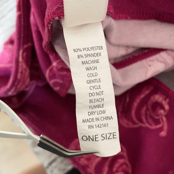 Lularoe one size leggings - Picture 6 of 6